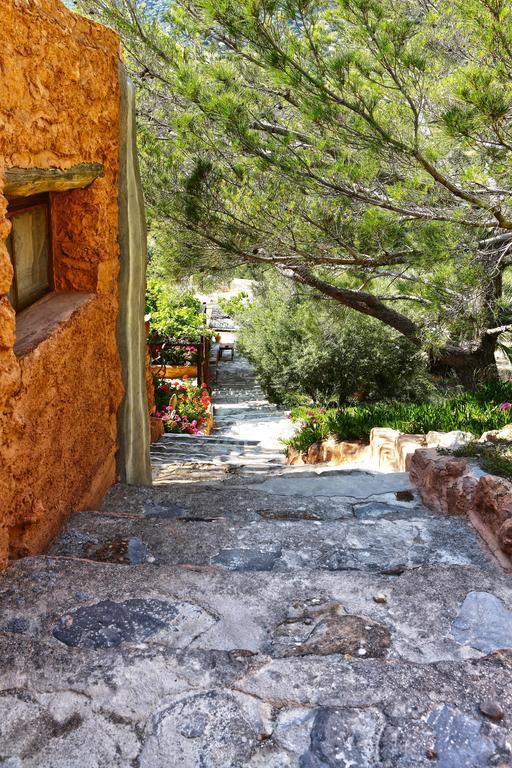 الشقق الفندقية Makrýgialosفي  Aspros Potamos المظهر الخارجي الصورة